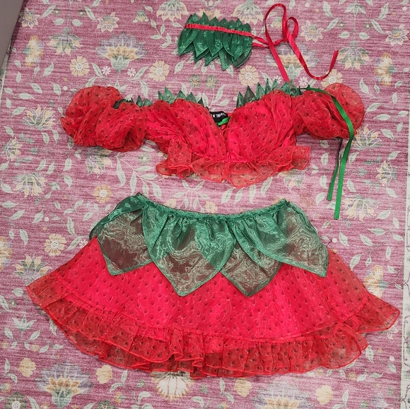 Dollskill Sweet Strawberry  costume - Picture 2 of 8
